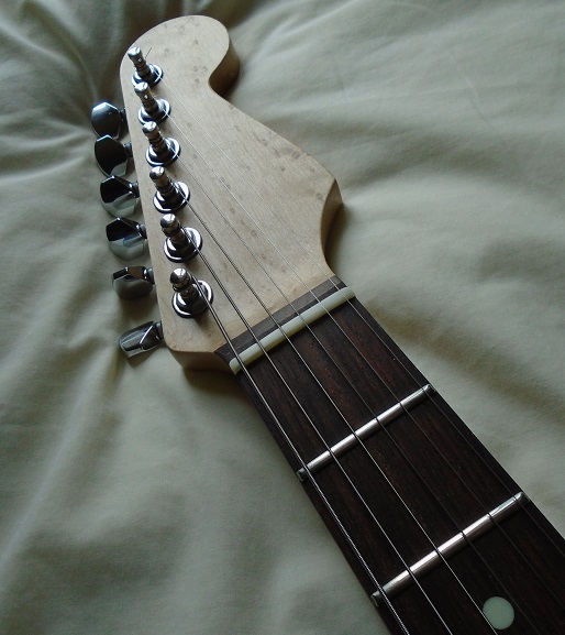 Gold strat partscaster build-070-jpg