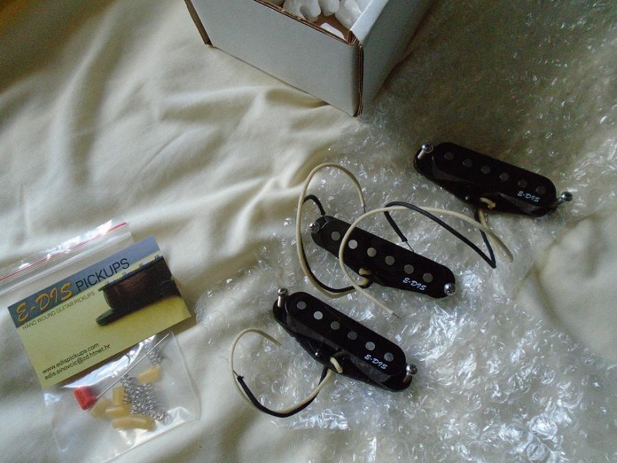 Gold strat partscaster build-072-jpg