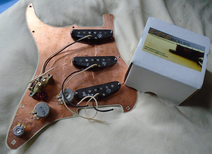 Gold strat partscaster build-076-jpg