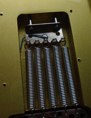 Gold strat partscaster build-079-jpg