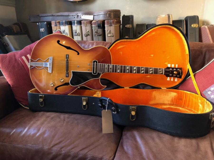 Gibson Factory One-off CC Pickup Fitted Guitars-img_1797-1030x773-jpg