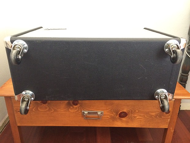 Yamaha G100 and Yamaha G50 amps-casters-jpg