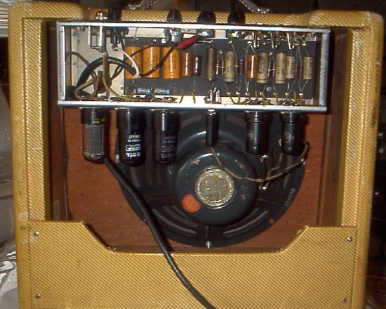 Going to see a tweed amp today. What should I look for to be sure it&rsquo;s legit?-55dlxguts-jpg