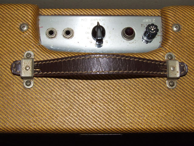 Going to see a tweed amp today. What should I look for to be sure it&rsquo;s legit?-tweed-champ-jpg