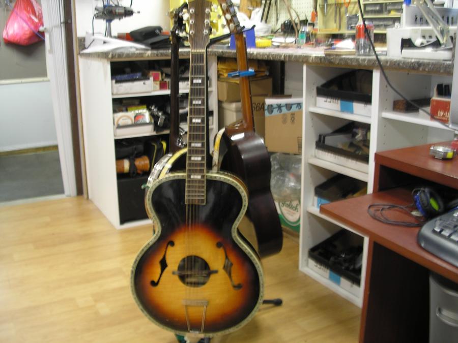 Vintage Euro Archtop ID-p1010001-jpg