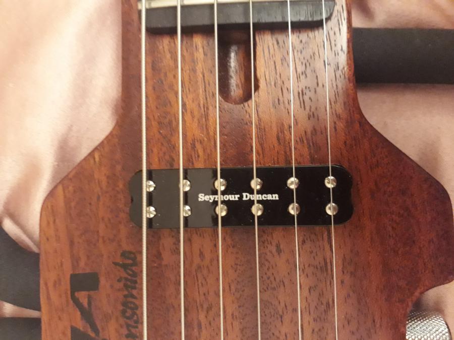 Aria Sinsonido Headless Steel String Travel Guitar-20181217_214723-jpg