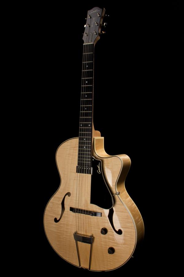 Godin 5th Avenue-2012-godin-5th-avenue-jazz-natural-1-5lfeyix-jpg