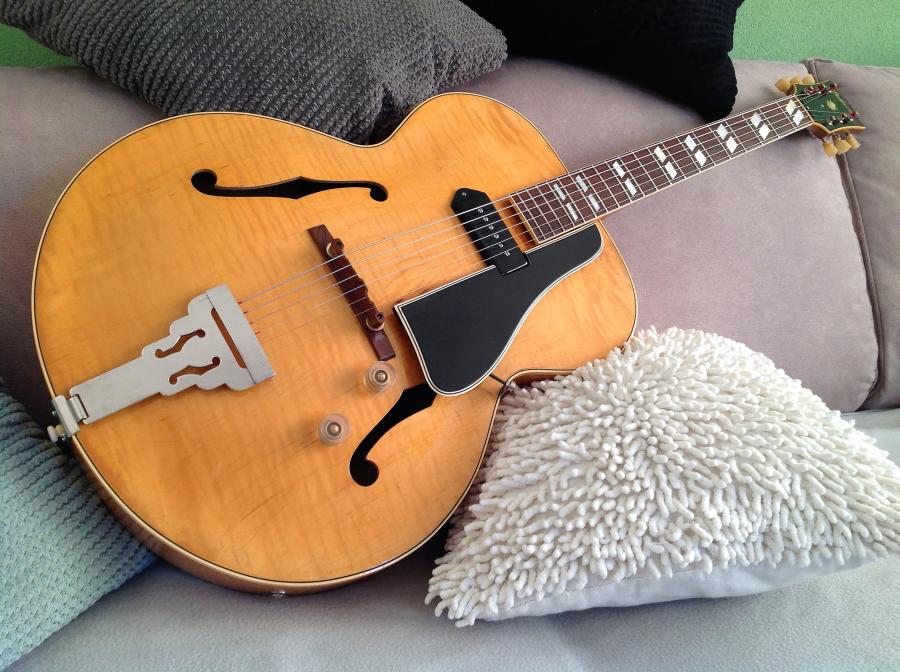 1947 Gibson ES-300-2-jpg