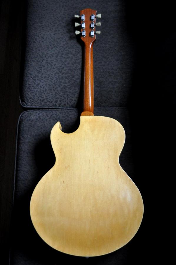 1953 Gibson ES-175-8685c8fd-5f74-4bc6-8b0a-dd893273b688-jpg