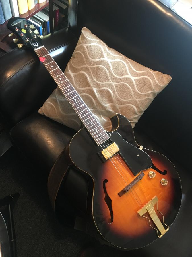 GIBSON ES-165 Herb Ellis   R. Severson-epiphone-zephyr-regent-jpg