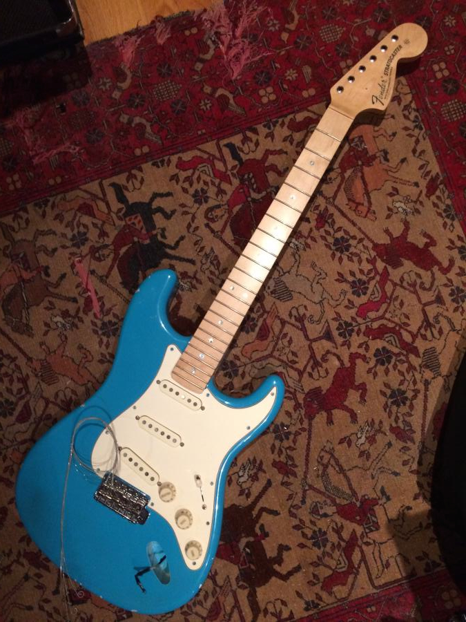 Anyone into Blue Guitars?-strat-taosblue_5204-jpg
