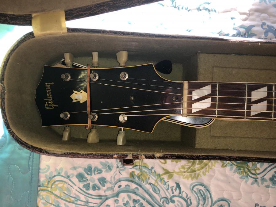 1951 Gibson super 300 advice needed-38e28d18-d85c-4de9-852d-7d0e4231d31c-jpg