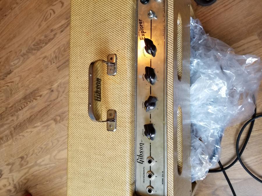 Vintage Gibson Amps-20190727_131502-jpg