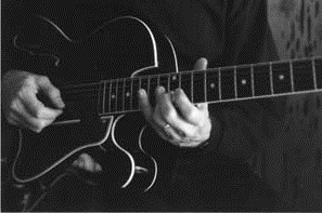Which Ibanez Pat Metheny Guitar?-black-guitar-jpg