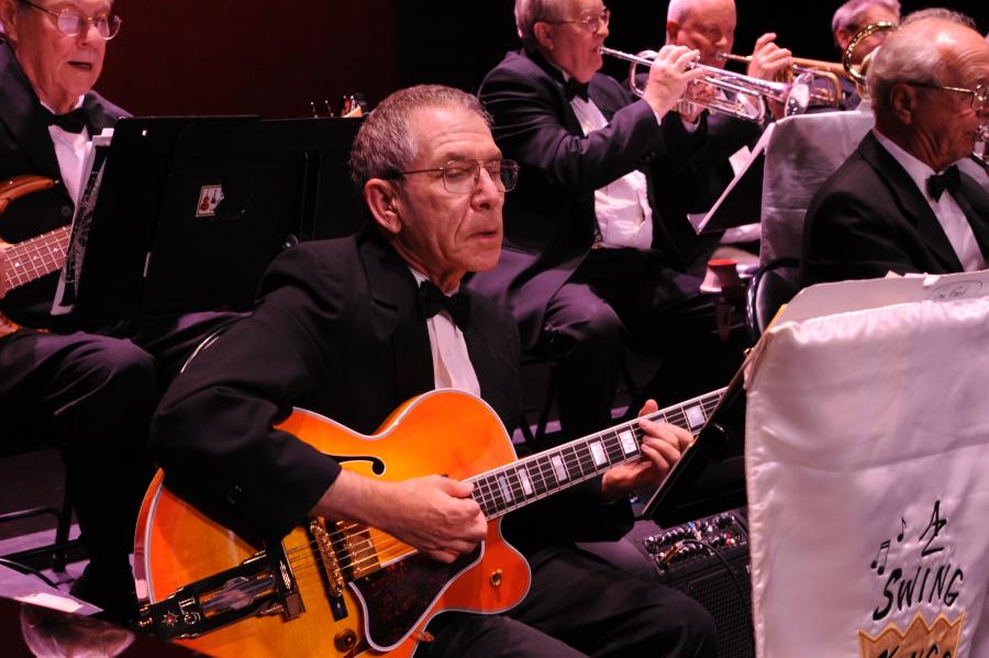 Vivid-colored jazz guitars?-ci2_8600-jpg