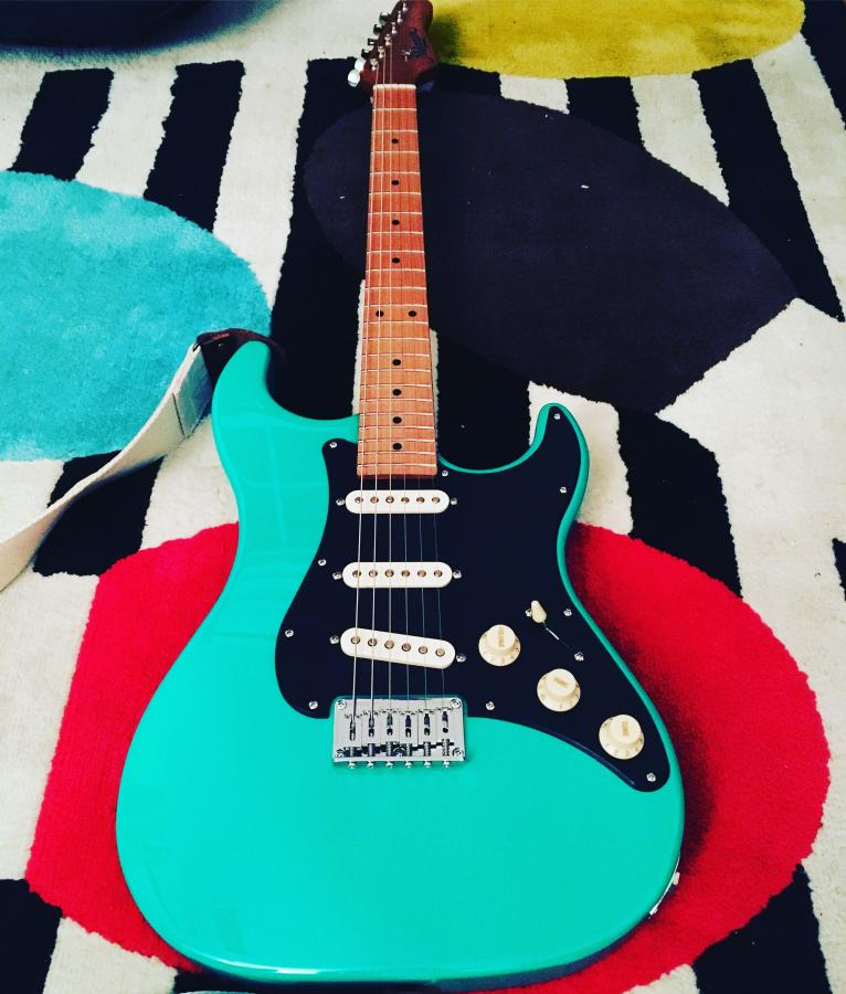 Vivid-colored jazz guitars?-b0835f50-717c-4015-ae40-928e98f1644c-jpg