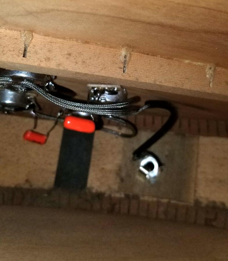 Gibson ES-175 bracing? (brad nails, urethane glue)-20190907_150913-jpg