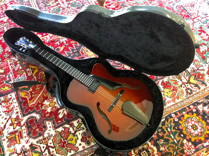 New (to me) Comins Concert 16" - Wow!-cominsconcertincase2-jpg