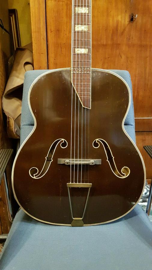 Vintage German Archtops-wholeguitar-jpg