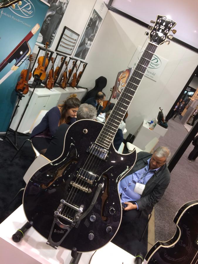 Where are the Hofner full body, (single) florentine cutaway specimens?-18-01-29-namm18_hof_tp_1661x-jpg