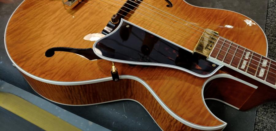 Gibson ES-165 with BJB-9a23d762-aa5d-4ecc-a8f6-98b85574c450-jpg