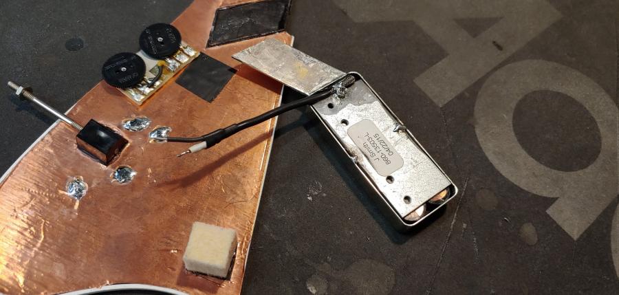 Mini humbuckers vs Johnny Smith pickup (they are different)-41c40b34-5284-406b-bef5-d336b4259772-jpg