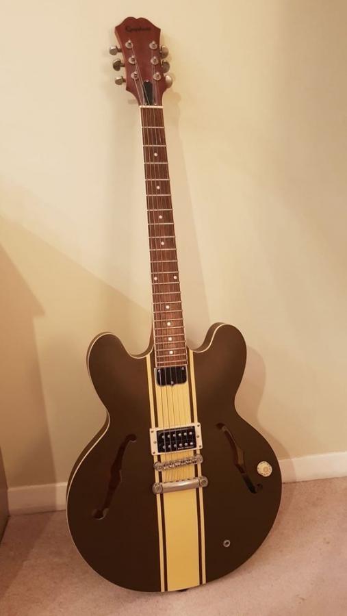 Your Favorite Gibson ES-335 Copy?-gibson-es-333-tom-delonge-jpg