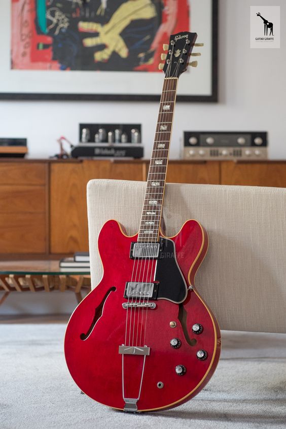 Gibson ES-335 vs Yamaha SA2200-gibson-es-335-jpg