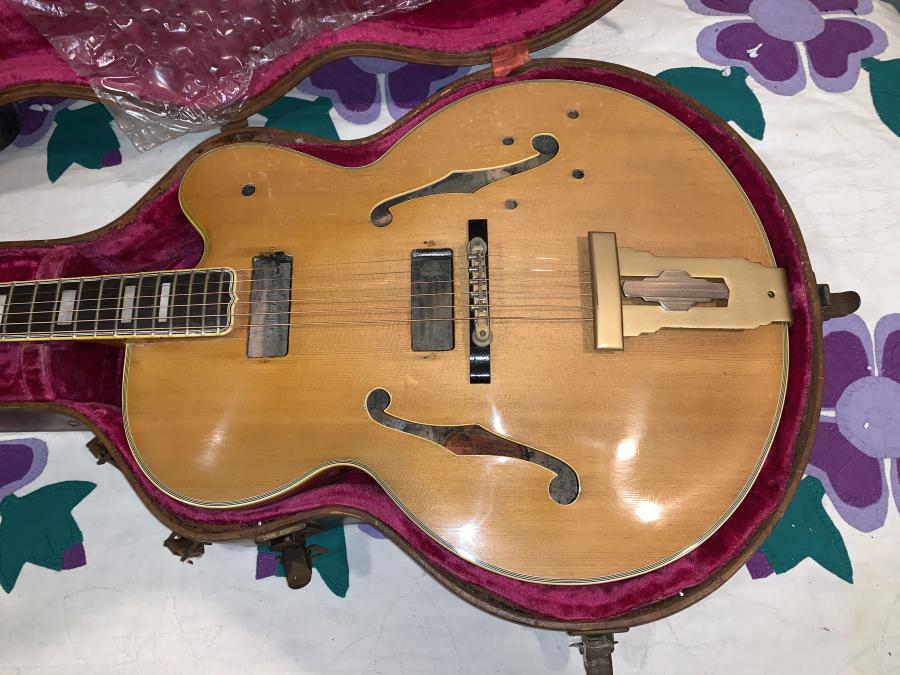 The Venerable Gibson L-5-e5ec4c8a-ef08-4d06-8e92-77beeaac478b-jpg