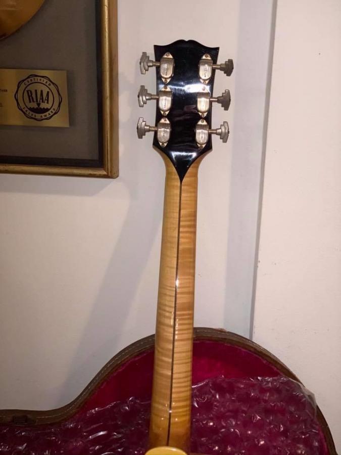 The Venerable Gibson L-5-0523031e-fbb9-407e-92e5-a1658522e4e6-jpg