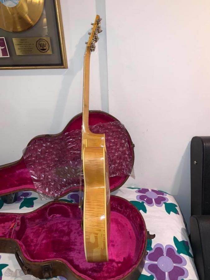 The Venerable Gibson L-5-d9a82de3-a360-4ede-afec-5df2f9cb0828-jpg
