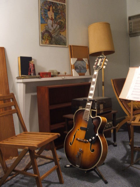 Case problem with Yunzhi 18-inch archtop-number-5-jpg