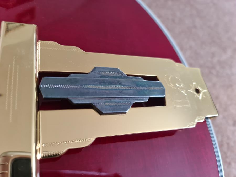How to clean &quot;silver&quot; guitar hardware?-20200502_155017-jpg
