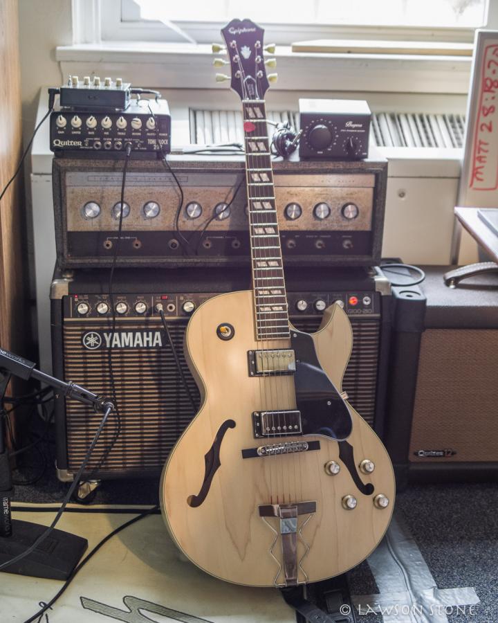 Guitar and Amp of the Day-epiphonees175-g100210-jpg