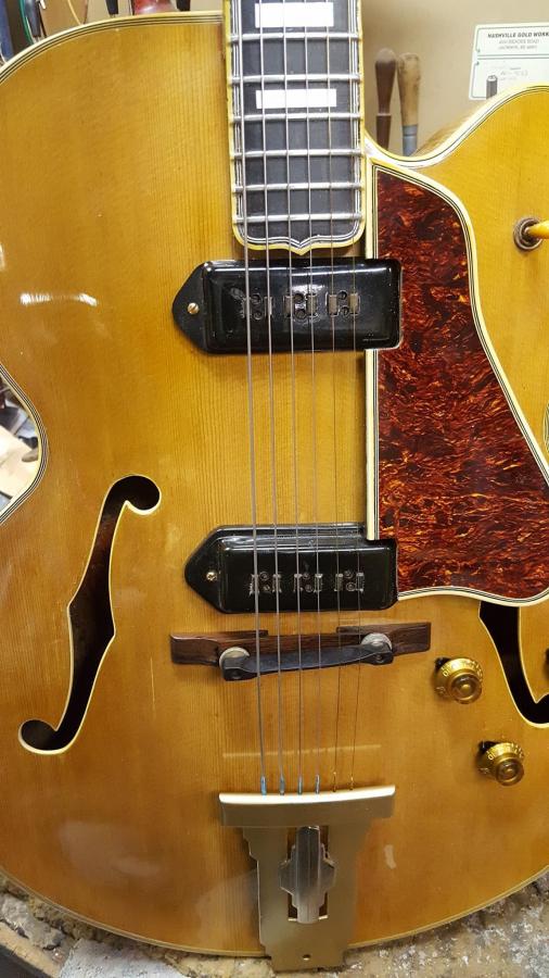 The Venerable Gibson L-5-06234b3d-23f2-4019-baab-4cfabdba13ff-jpg