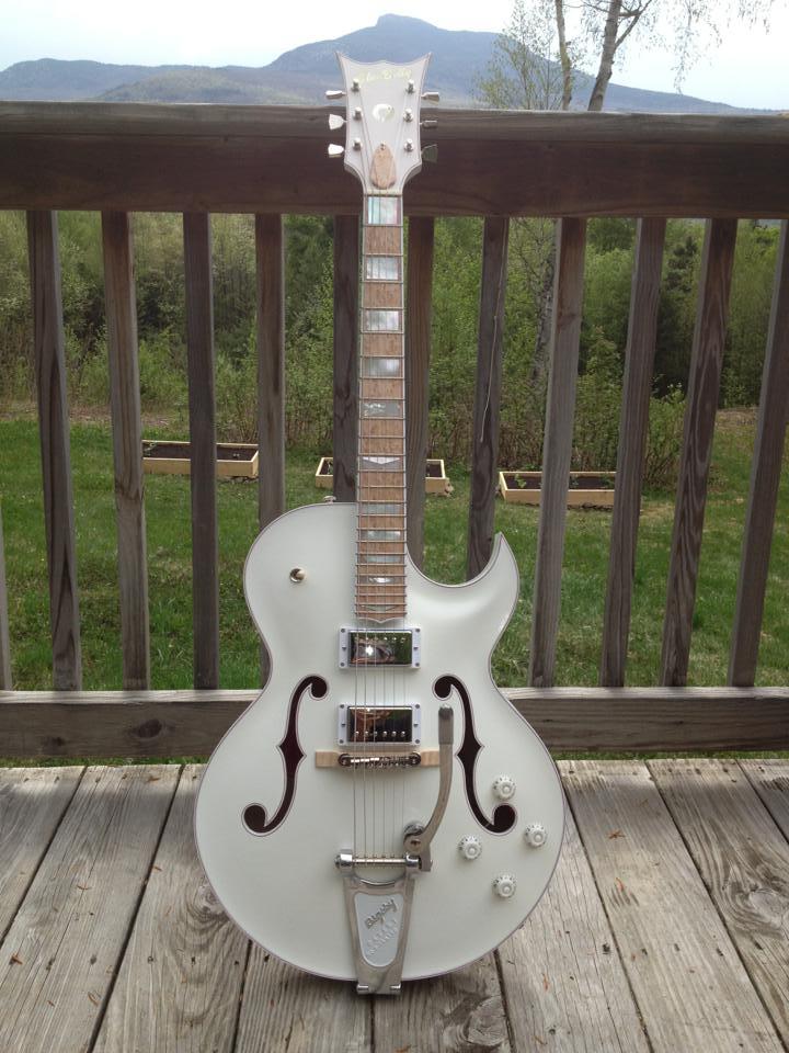 White Archtops-934052_571145779585178_317530471_n-jpg