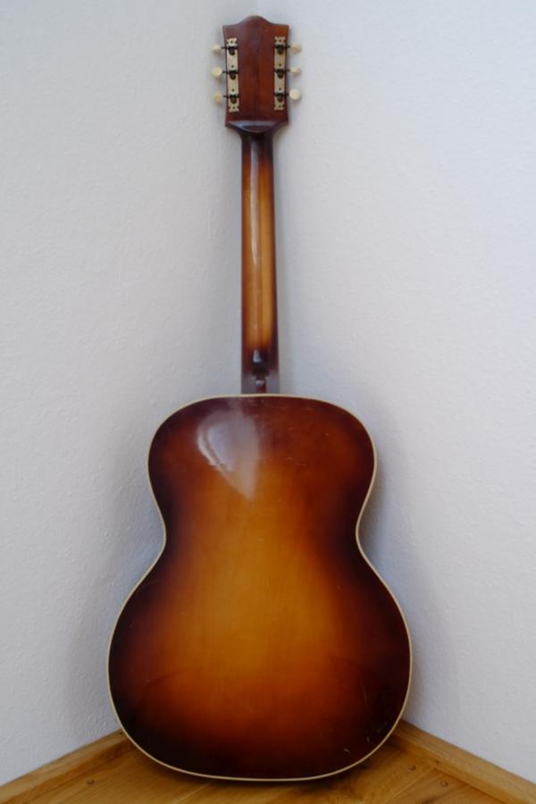 Rescued what I think is an old Antoria archtop from around 1950-dscf4878a-jpg