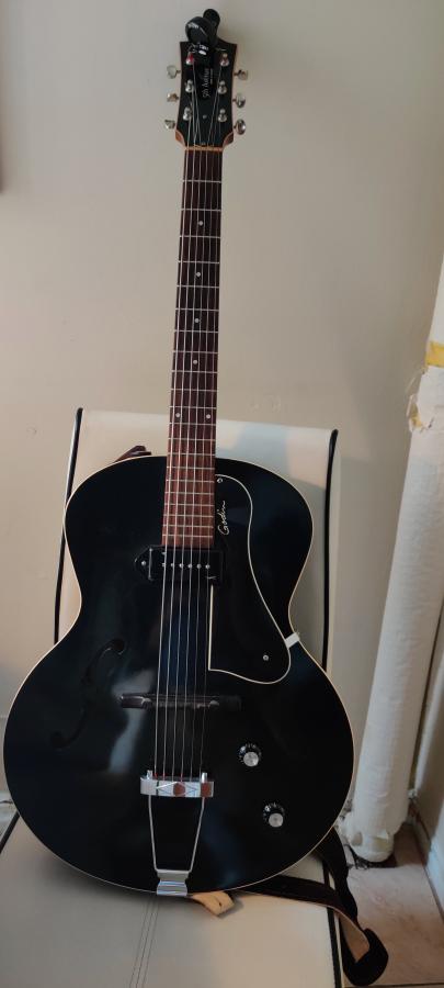 Show Me Your Black Archtop-godin-jpg