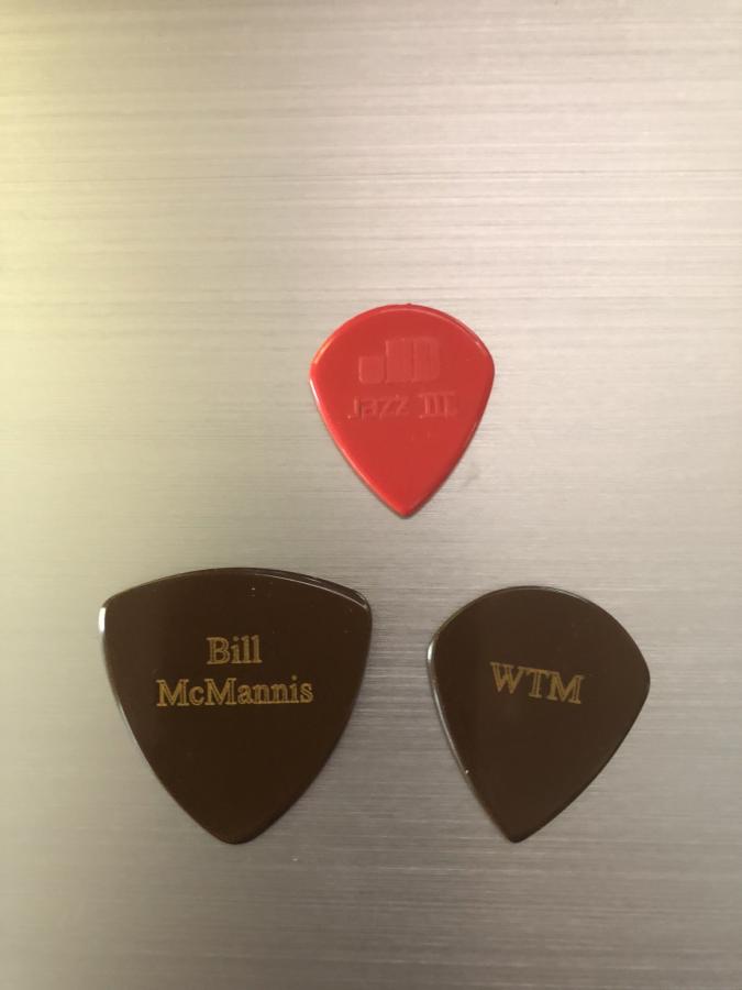 That  Guitar Pick (Blue Chip) - A Comparison-50cc2e6b-cc7e-4ef5-ae32-16cd1372c1c8-jpg