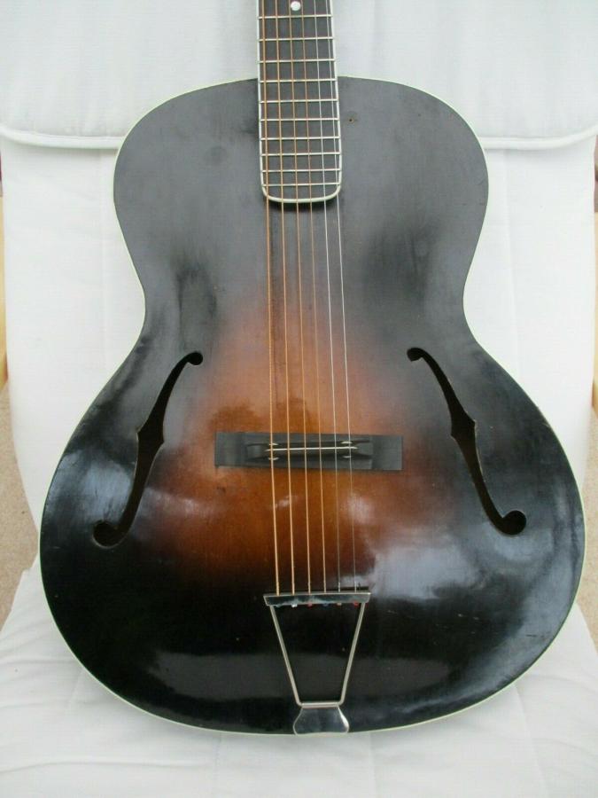 Help me identify this old archtop-dixie_01_02-jpg