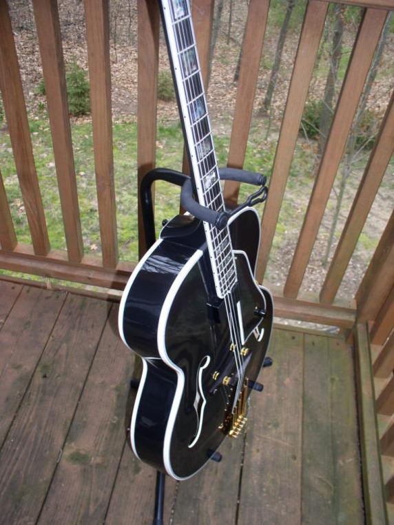 Show Me Your Black Archtop-2018-10-17_20-09-15-png