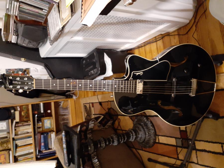 Show Me Your Black Archtop-20201108_194148-jpg