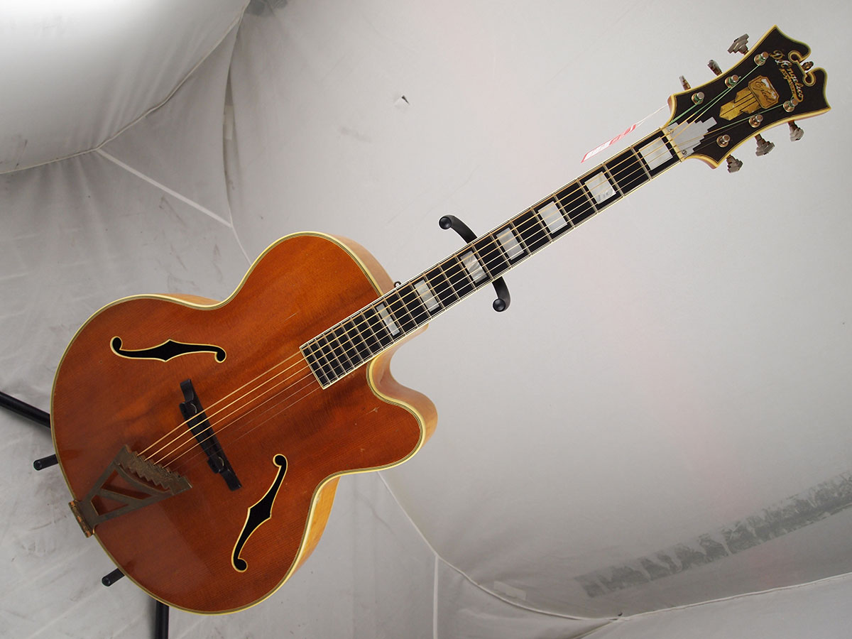 Strap Button on Johnny Smith's 1957 D'Angelico-johnny-smith-guitar-jpg