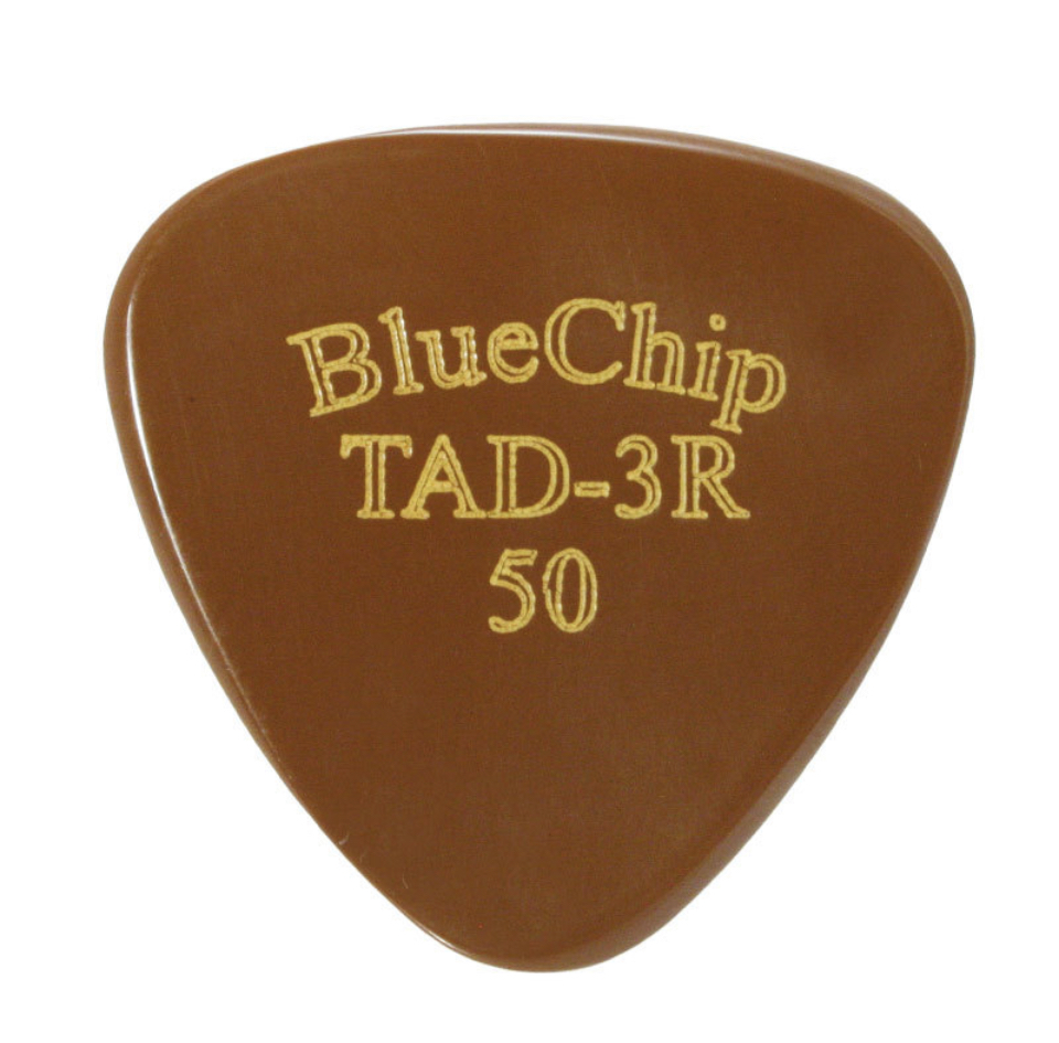 Why do jazz guitarists use small picks?-efd29bb0-2e24-4691-9851-8d04d6c0cb24-jpeg