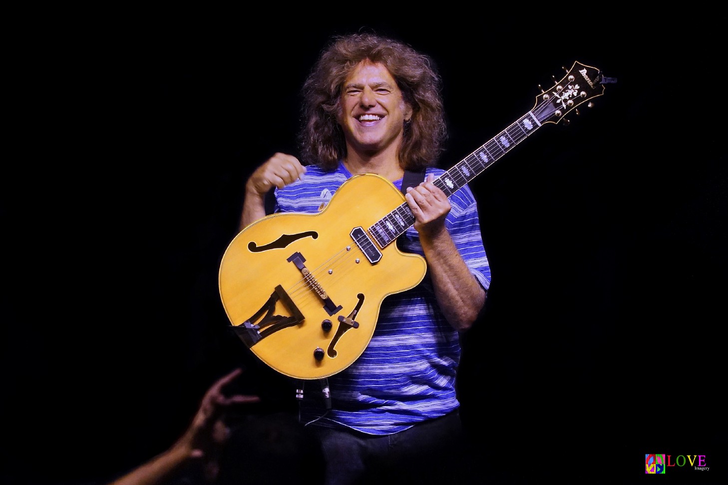 Pat Metheny's New Ibanez????-1_oul1vtjx9ovmrihyy2hpcq-jpeg