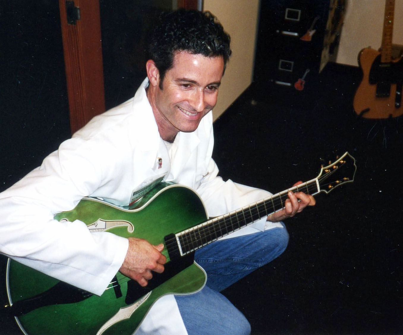 Green Heritage JS?-evan-skopp-gina-benedetto-green-archtop-seymour-duncan-2000-santa-barbara-jpg