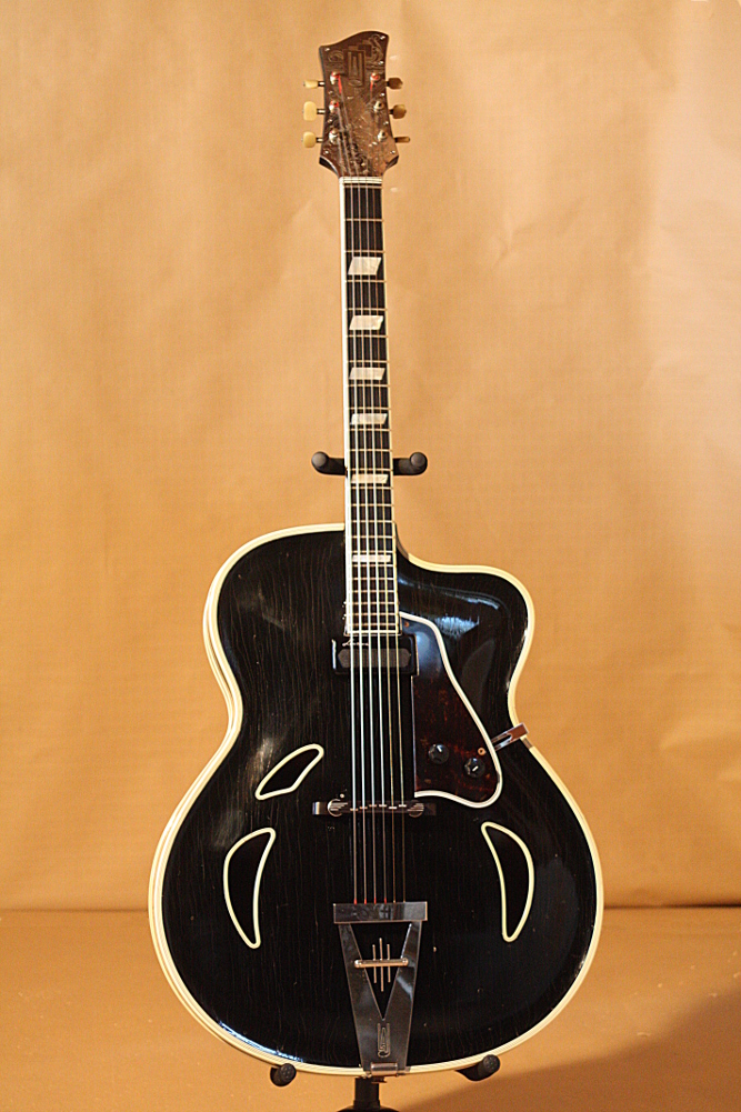 Show Me Your Black Archtop-la-gitarre-artur-lang-jpg