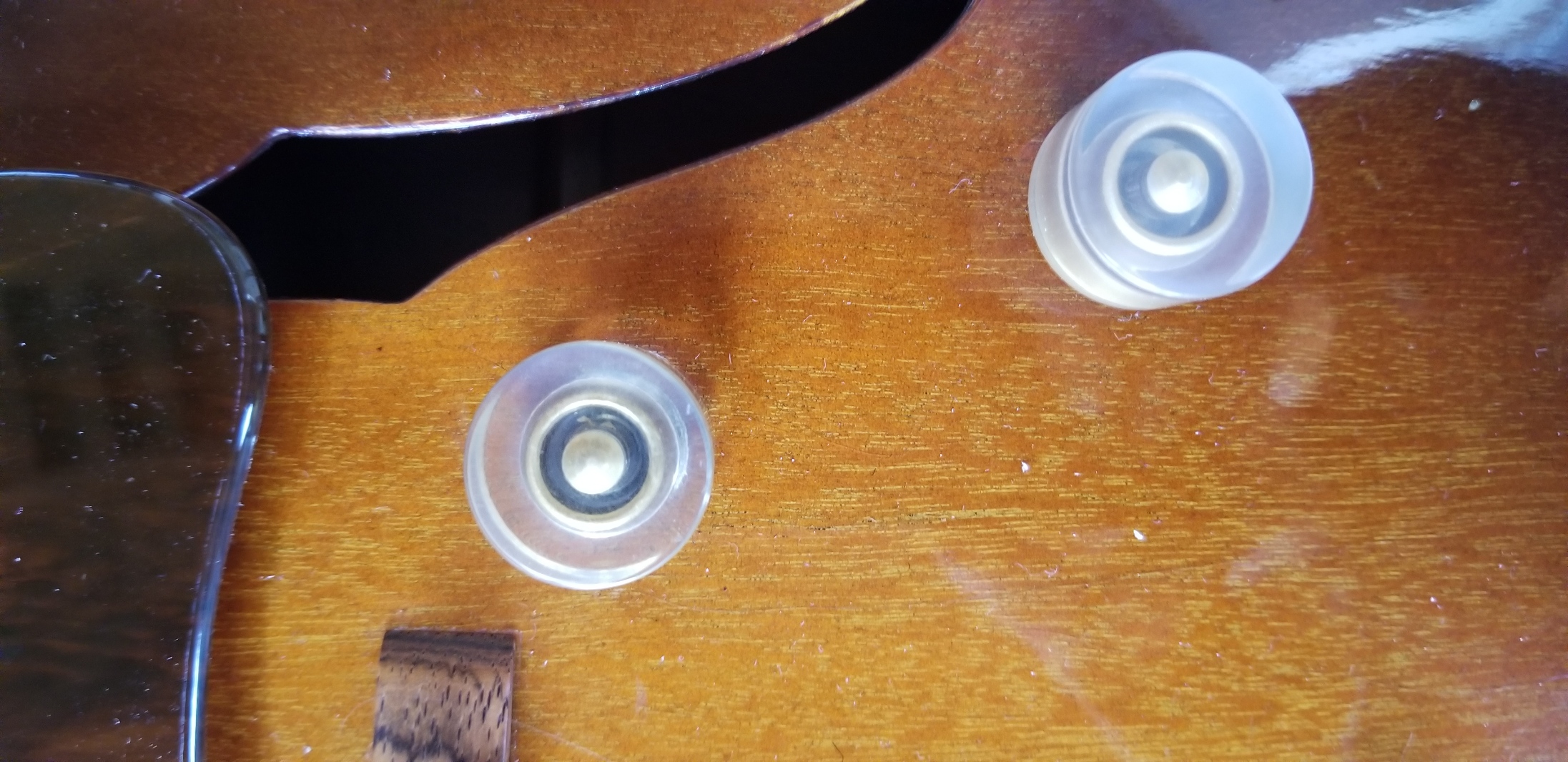 16" Gibson ES-125 vs 17" Gibson ES-150-125_knobs-jpg
