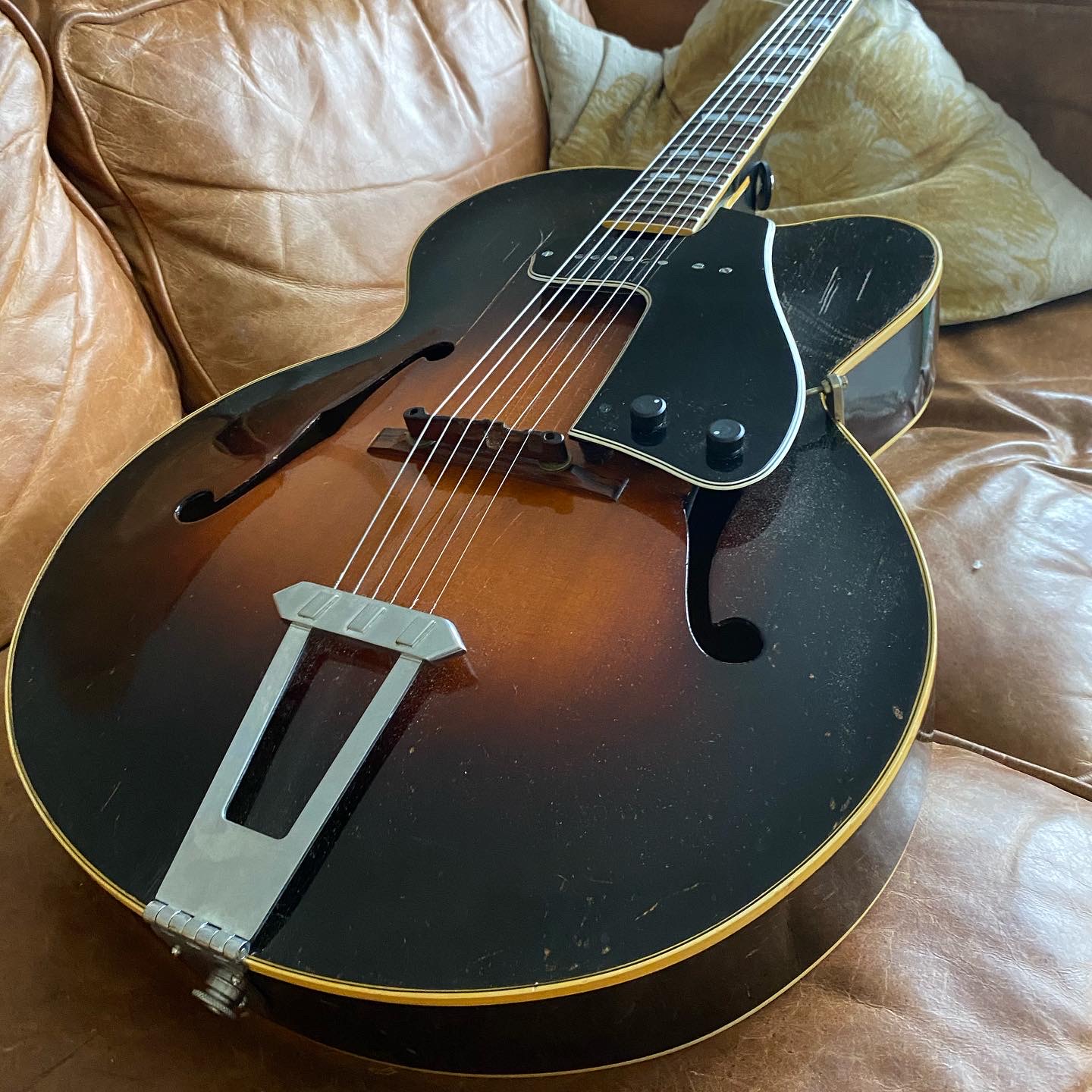 New (Old) Guitar Day - 1953 Gibson L-7C-da2e0830-6e73-48fe-8a6e-e8aeb3a372f7-jpg