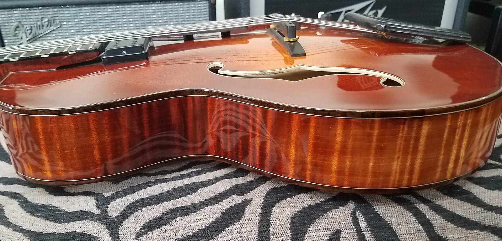 Eastman AR880CE John Pisano-ofxzxaszro78fagkuizp-jpg